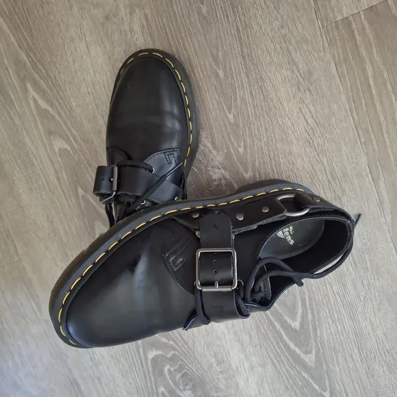 Dr. Martens Henree Unisex Polished Smooth Leather Buckle Lace Up Shoes Sz 6