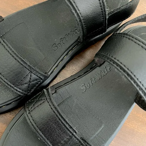 Dr Martens Kyle J Big Girls Black Sandals size US 4, UK 3, EU 36