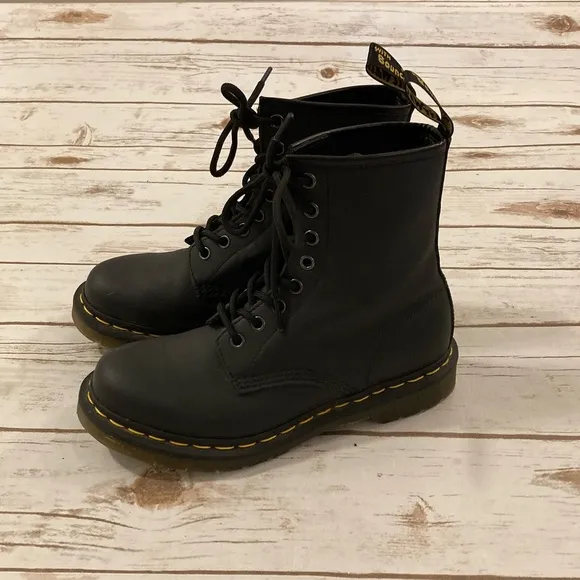 Dr. Martens Women’s Black Leather Combat Boot Size 7