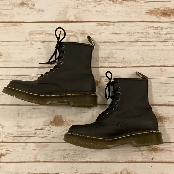 Dr. Martens Women’s Black Leather Combat Boot Size 7