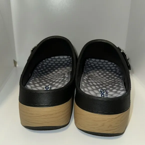 Dr Scholl’s Feel Chill Revitalize Clogs Slip On Shoes Black Women’s 9 NWOB