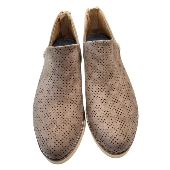 Dr. Scholls Women's Insane Shooties Taupe Perforated Microsuede Shoe Size 6.5