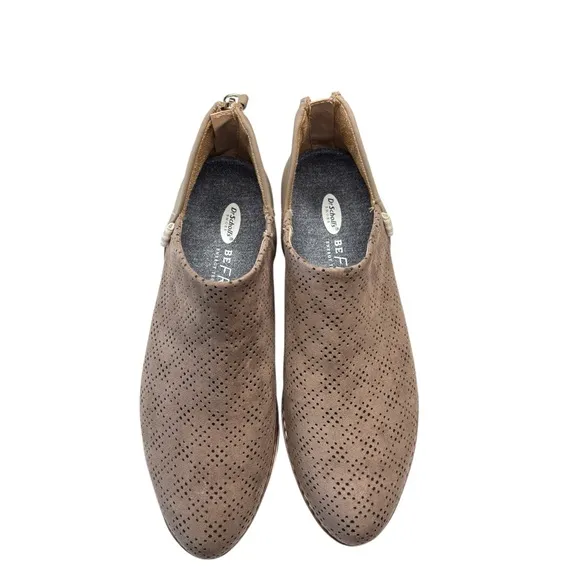 Dr. Scholls Women's Insane Shooties Taupe Perforated Microsuede Shoe Size 6.5