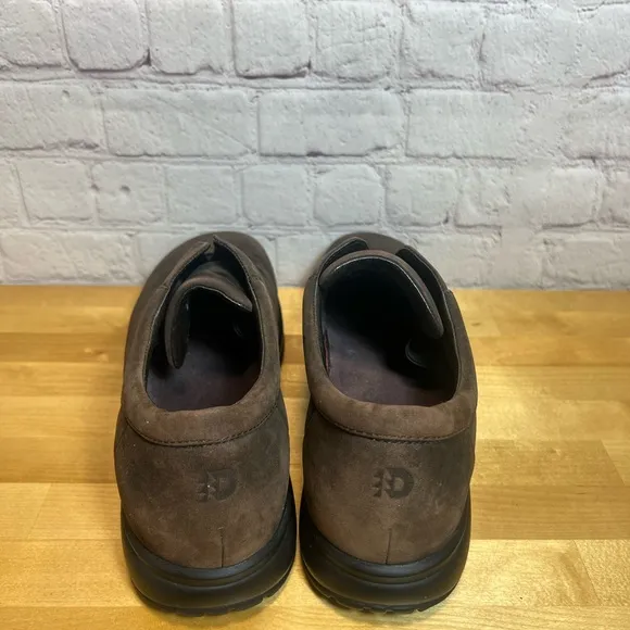 Dunham Kendal Brown Leather Slip-On Shoes Men’s Size  11AA