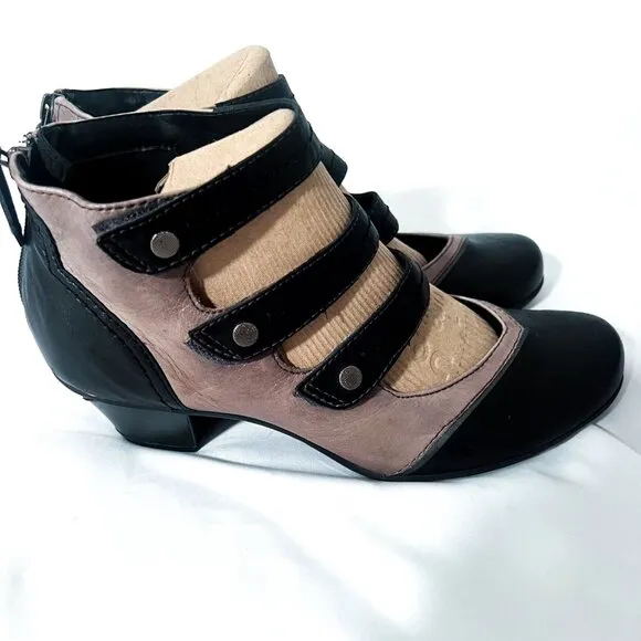 Earth Serano Black Gray Strappy Ankle Booties 2&quot; Heel Leather Size 9 Sandal