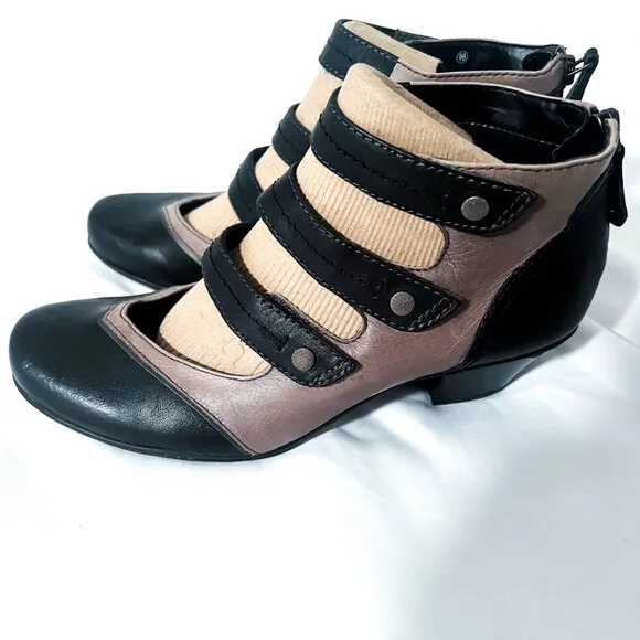 Earth Serano Black Gray Strappy Ankle Booties 2&quot; Heel Leather Size 9 Sandal