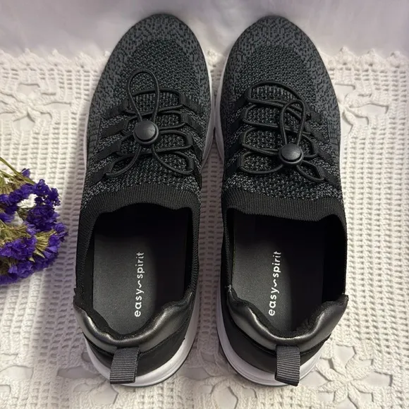 Easy Spirit Astrid Slip On Walking Shoes Size 8-1/2 Wide NWOT
