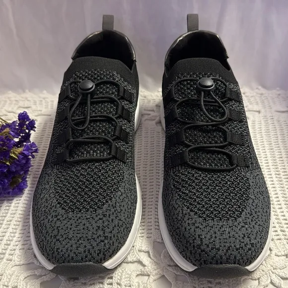 Easy Spirit Astrid Slip On Walking Shoes Size 8-1/2 Wide NWOT