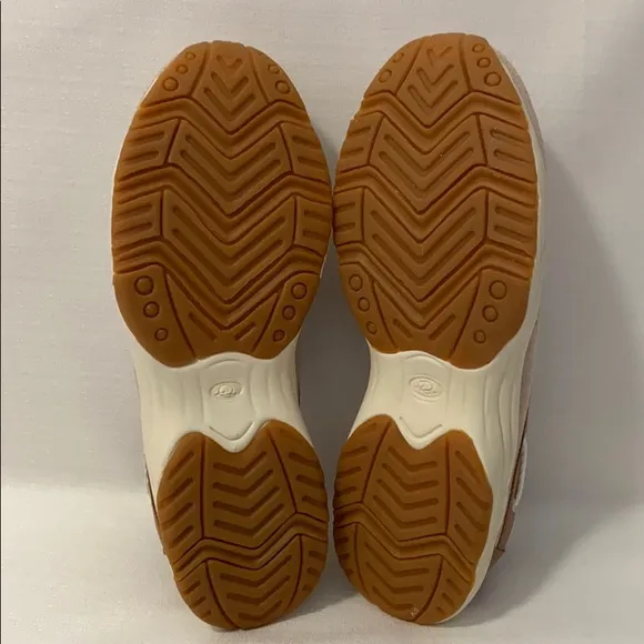 Easy Spirit Beige Fabric Leather Slides Mules 8