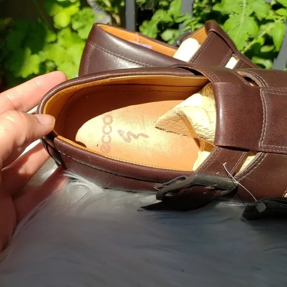 Ecco mens sandals buckle closed toe brown leather NEW 7