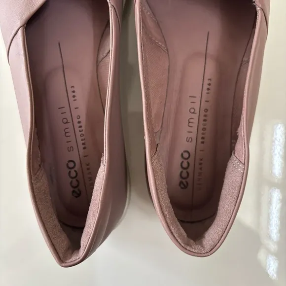 Ecco Women's Size 38 (6-6.5) Simpil W Woodrose Purple Leather Slip On Shoes