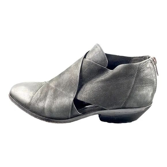 Eileen Fisher Black Cluster Crisscross Leather Boots/Booties 7.5 US