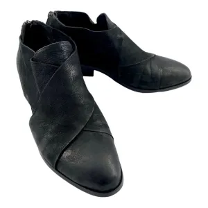 Eileen Fisher Black Cluster Crisscross Leather Boots/Booties 7.5 US