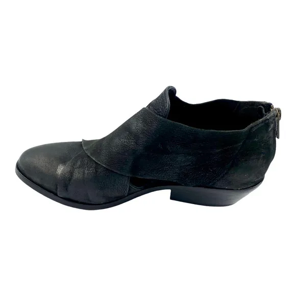 Eileen Fisher Black Cluster Crisscross Leather Boots/Booties 7.5 US