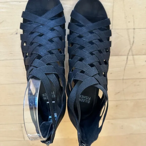 Eileen Fisher gladiator airy sandals, 7.5  CB 2372