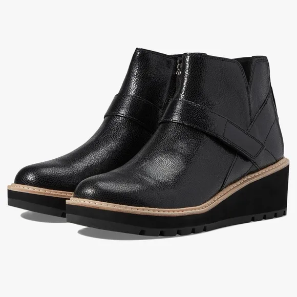 Eileen Fisher Women’s Black Caddy Ankle Wedge Bootie in Embossed Leather SZ 7.5
