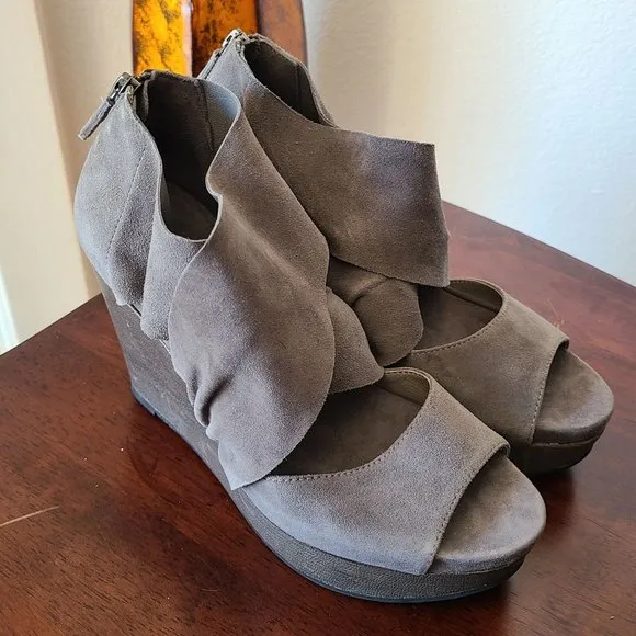 Eileen Fisher Women's Size 7 Draw Suede Wedge Sandals Platform Open Toe