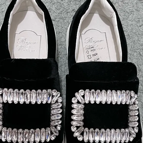 Elegant Black Slip-On Women's Shoes with Crystal Embellishments
