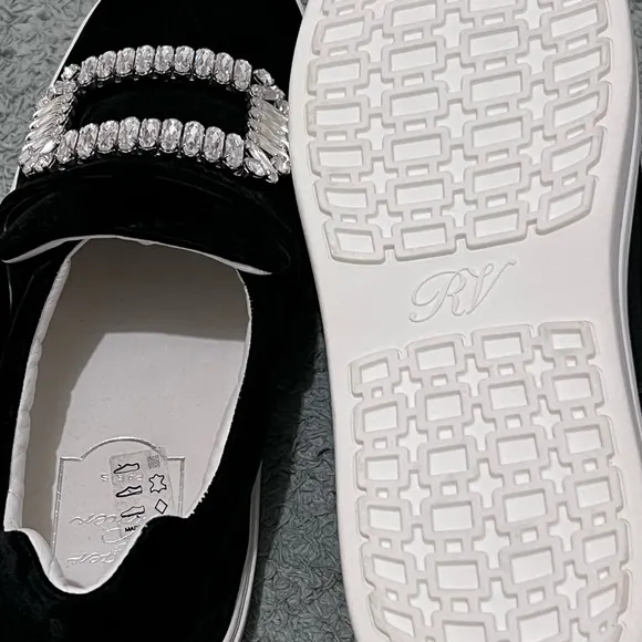 Elegant Black Slip-On Women's Shoes with Crystal Embellishments