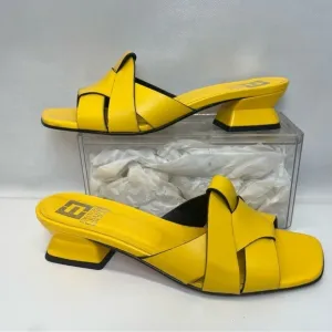 Emanuelé Crasto Yellow Mule Sandals SZ 39 8.5 US New With‎ Tags