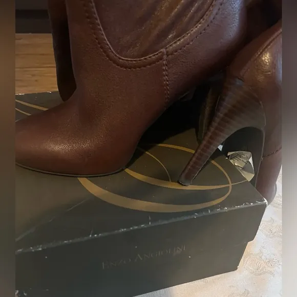 Enzo Angiolini EA Gibbons Heeled Leather Brown Boots New Size 6 Rare!!