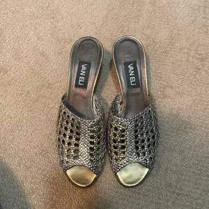 EUC VANELI MERIZA Tobacco Moenia SLIDES 9.5 GREAT NEUTRAL SANDALS! Metallics!