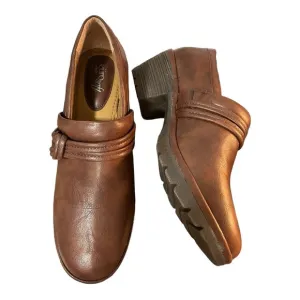 Euro Soft Tarra Brown Vegan Chunky Heeled Slip-On Shoes Size 11