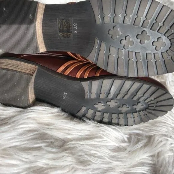 Everybody by BZ Moda Boots 7 37.5 Ankle Booties Brown Tobacco