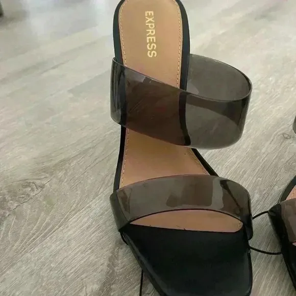 EXPRESS - Barely There Double Band Heeled Sandals 7