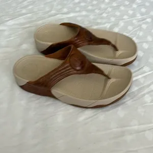 FitFlop WalkStar 3 Leather Toe Post Sandals sz 6