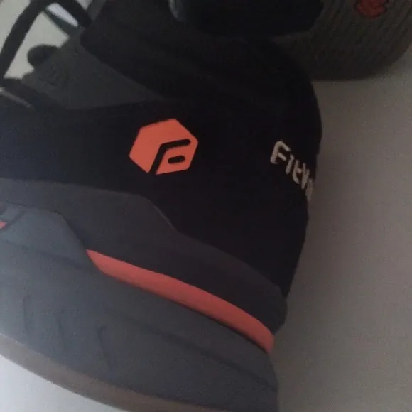 FitVille Men's Extra Wide Rebound Core Walking Shoes Black Size US 9.5 EW