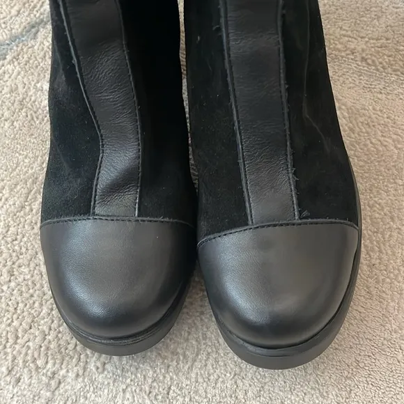 Fly London Susi Knee High Platform Boots. NEW