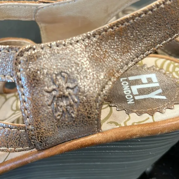 FLY London Yapi Gold Metallic Leather Wedge Sandal Size 37/7