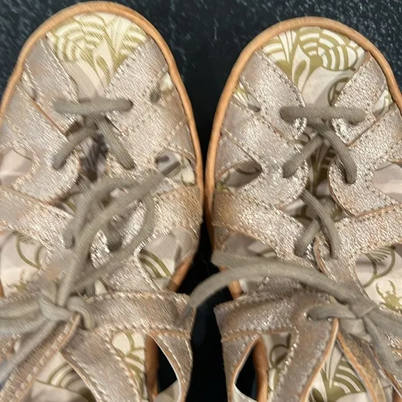 FLY London Yapi Gold Metallic Leather Wedge Sandal Size 37/7