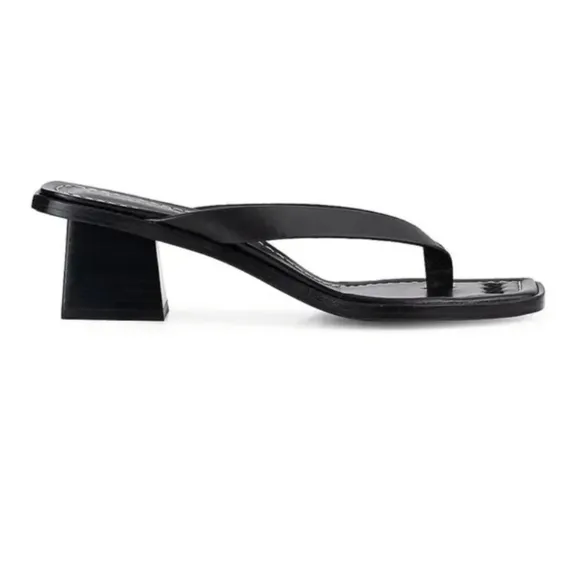 Frame Le Carbon Leather Thong Sandals