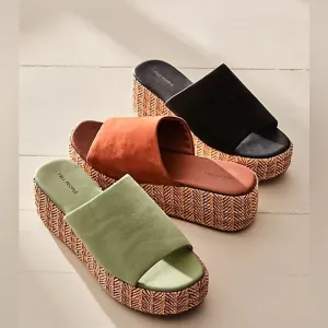 Free People Harbor Raffia Flatform Sandals - Black