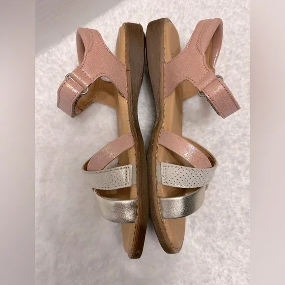 Froddo Girls Pink/Gold Strap Leather Sandals Size EU 34 US 3.  Like New!