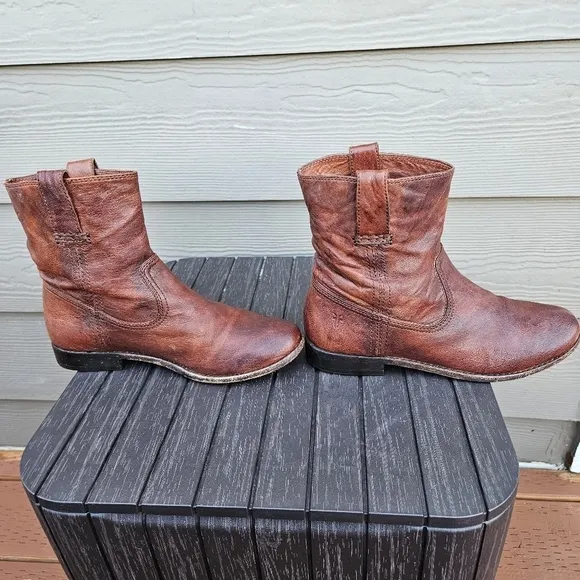 Frye Anna Shortie Boot cognac brown distressed leather style 3471055 size 7 M