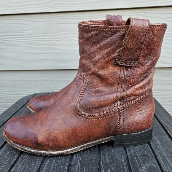 Frye Anna Shortie Boot cognac brown distressed leather style 3471055 size 7 M