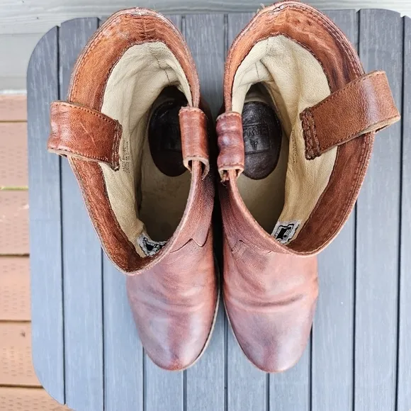 Frye Anna Shortie Boot cognac brown distressed leather style 3471055 size 7 M