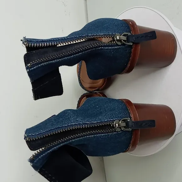Frye - Denim and Blue Suede Stacked Heel Sandals - 10