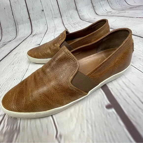 FRYE Dylan men's cognac brown leather slip-on loafer shoes, size 9.5