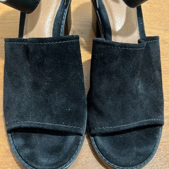 FRYE :: SANDALS