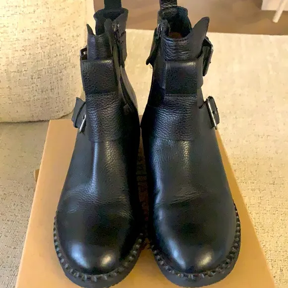 Gentle Souls Best of Moto Boots NWOT black  size 7