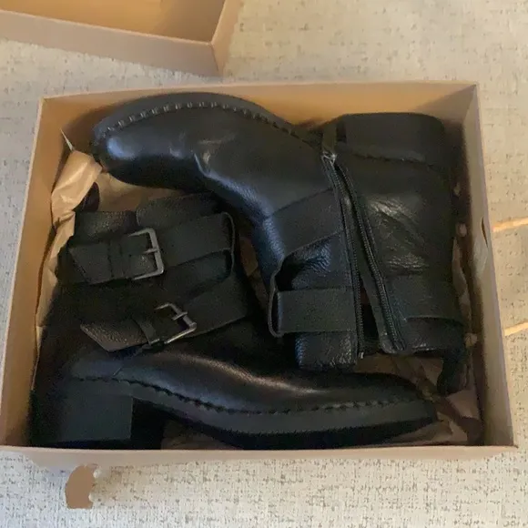 Gentle Souls Best of Moto Boots NWOT black  size 7
