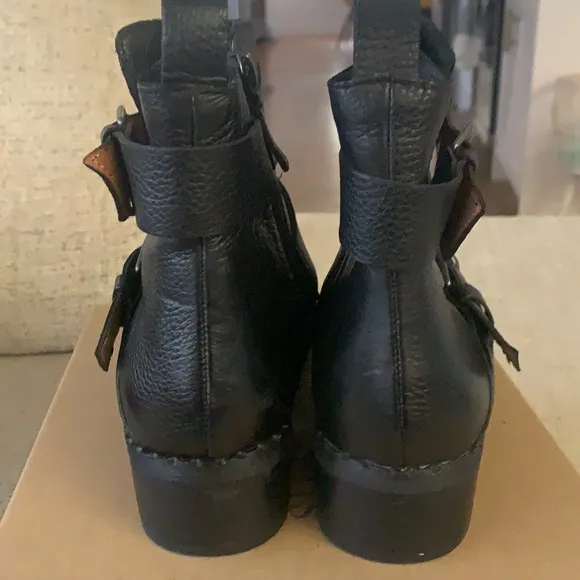 Gentle Souls Best of Moto Boots NWOT black  size 7