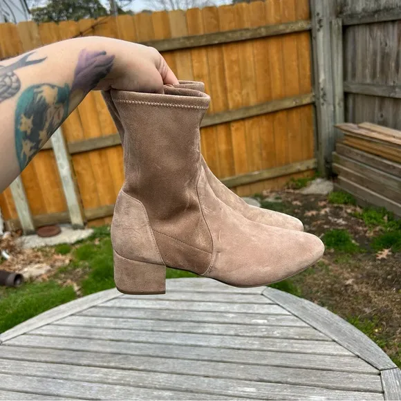 Gentle Souls By Kenneth Cole Emily Suede Side Zip Boots Size 8.5