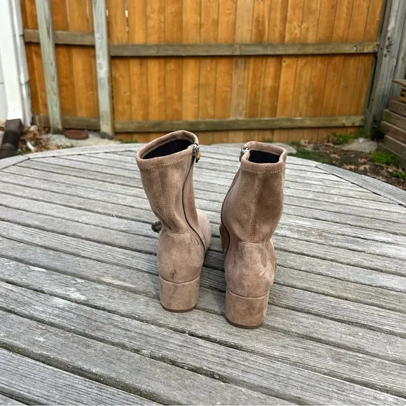 Gentle Souls By Kenneth Cole Emily Suede Side Zip Boots Size 8.5