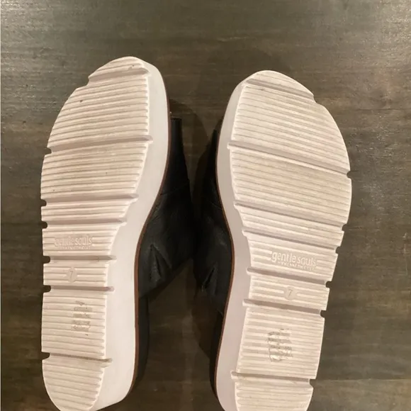 Gentle Souls/Kenneth Cole Sandals