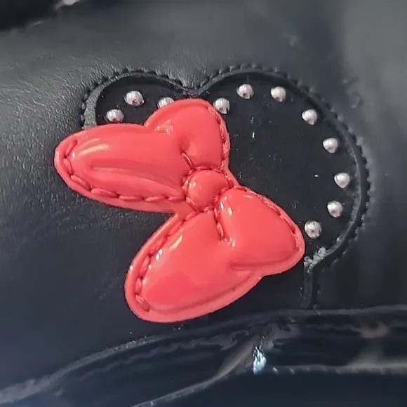 Geox respi ra Casey C Booties, Disney size 11